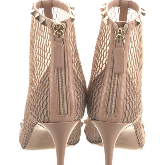 Valentino
Rockstud Accents Leather Boots - Picture 4 of 6